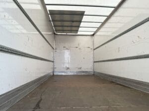 2022-daf-lf180-7-5t-box-20250724_141231079_ios