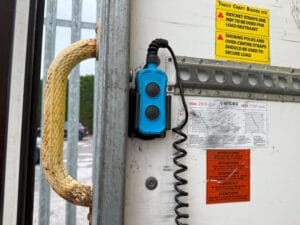 2022-daf-lf180-7-5t-box-20250724_141238113_ios