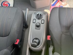 2022-daf-lf180-7-5t-box-20250724_155448014_ios