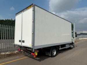 2022-daf-lf180-7-5t-box-20250724_155525685_ios