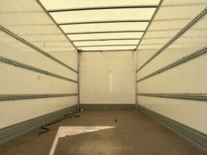 2022-daf-lf180-7-5t-box-20250724_155706073_ios