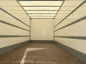 2022-daf-lf180-7-5t-box-20250724_160546645_ios