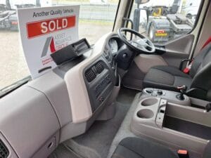 2020-daf-lf180-1000018623