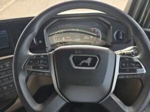 2023-man-tgx-26-510-16