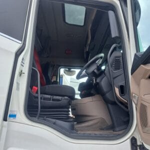 2022-daf-xg530-20250812_113632-rotated