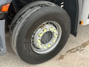 2020-69-mercedes-arcos-2527-brick-crane-img_5437