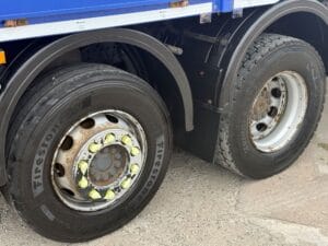 2020-69-mercedes-arcos-2527-brick-crane-img_5443