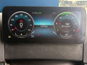 2020-69-mercedes-arcos-2527-brick-crane-img_5448