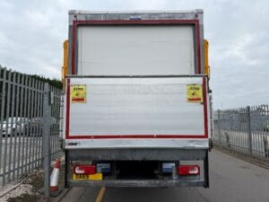 2019-daf-cf340-box-6-6