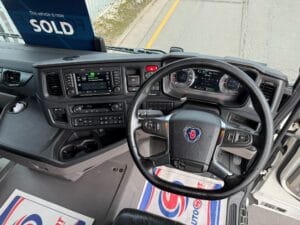 2022-scania-r500-20250918_152521295_ios