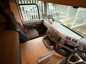 2018-daf-cf340-20251112_155618458_ios-1