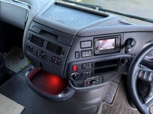 2021-daf-xf480-20251113_162516239_ios