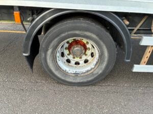 2019-daf-cf260-4x2-space-cab-box-rigid-20260114_143354581_ios