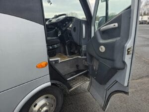 2022-mercedes-benz-unvi-voyager-gt-30-seat-coach-11