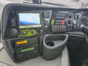 2022-mercedes-benz-unvi-voyager-gt-30-seat-coach-19