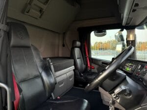 2022-scania-r500-20251029_165350582_ios