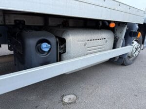 2022-daf-lf180-20251126_153517175_ios