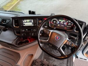 2018-scania-g450-20251209_141348939_ios