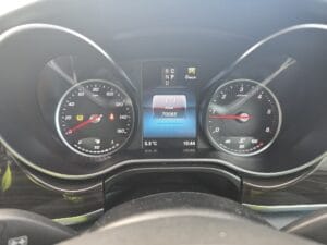 2022-mercedes-vito-300-sport-d-img-20251215-wa0017