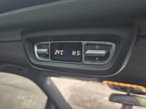 2022-mercedes-vito-300-sport-d-img-20251215-wa0019