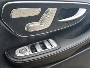 2022-mercedes-vito-300-sport-d-img-20251215-wa0021