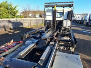 2024-daf-xd-new-generation-32t-82-hook-loader-1000028223