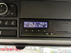 2022-72-plate-xf480-ngd-high-cab-daf-20260114_110437486_ios