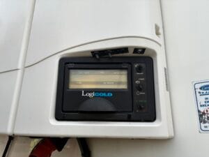 2018-gray-adams-dual-temp-reefer-trailer-20260114_153728898_ios