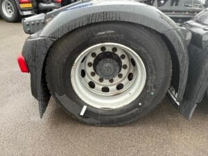 2021-daf-xf480-double-sleeper-mid-lift-superspace-20260115_141151075_ios-1