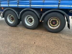 2017-montracon-tri-axle-curtainside-20260116_083141401_ios