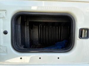 2021-daf-xf480-midlift-6x2-super-space-tractor-unit-20260116_115917483_ios