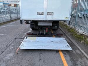 2022-daf-lf180-4x2-day-cab-box-rigid-20260116_160920441_ios