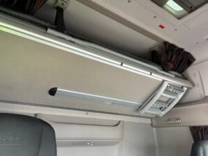 2021-daf-xf480-6x2-midlift-double-sleeper-tractor-unit-20260120_113303143_ios-copy-medium