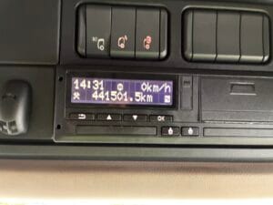 2021-62-daf-xf480-midlift-tractor-unit-20260120_143137785_ios