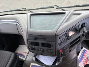 2021-62-daf-xf480-midlift-tractor-unit-20260120_143158410_ios