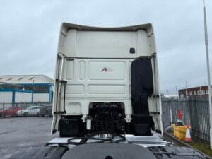 2021-71-plate-daf-xf530-6x2-pto-tractor-unit-20260121_115523618_ios