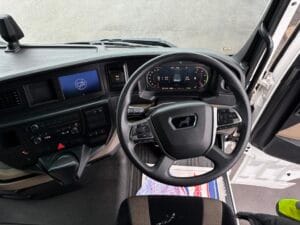 2022-71-plate-man-tgx-26-510-midlift-tractor-unit-20260121_142937116_ios