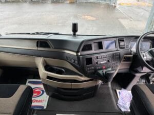 2022-71-plate-man-tgx-26-510-midlift-tractor-unit-20260121_142947319_ios