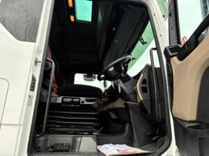 2022-71-plate-man-tgx-26-510-midlift-tractor-unit-20260121_143140200_ios