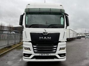 2022-71-plate-man-tgx-26-510-midlift-tractor-unit-20260121_143206877_ios