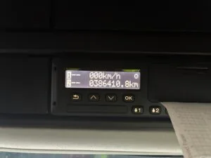 2022-72-plate-scania-r-series-500-6x2-midlift-unit-20260122_100734136_ios