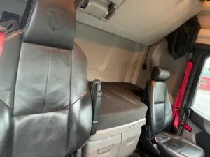 2022-72-plate-scania-r-series-500-6x2-midlift-unit-20260122_100959217_ios