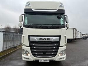 2022-daf-xf530-6x2-midlift-superspace-tractor-unit-20260122_151825797_ios