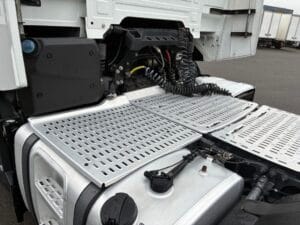 2022-daf-xf480-new-generation-6x2-midlift-unit-20260126_100100273_ios