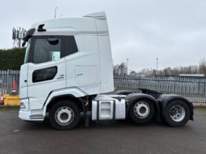 2022-xg-530-new-generation-6x2-midlift-unit-20260126_112016615_ios