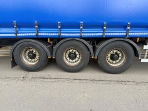 2016-montracon-tri-axle-curtainside-4-1