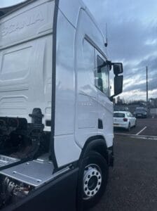 2023-scania-r-series-pusher-mid-lift-5-2