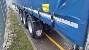 2023-tiger-tri-axle-aag28270-10