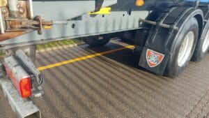 2023-tiger-tri-axle-aag28270-9