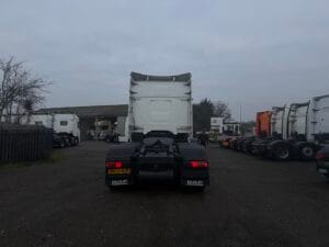2022-72-plate-xf480-new-generation-6x2-midlift-unit-img_5839